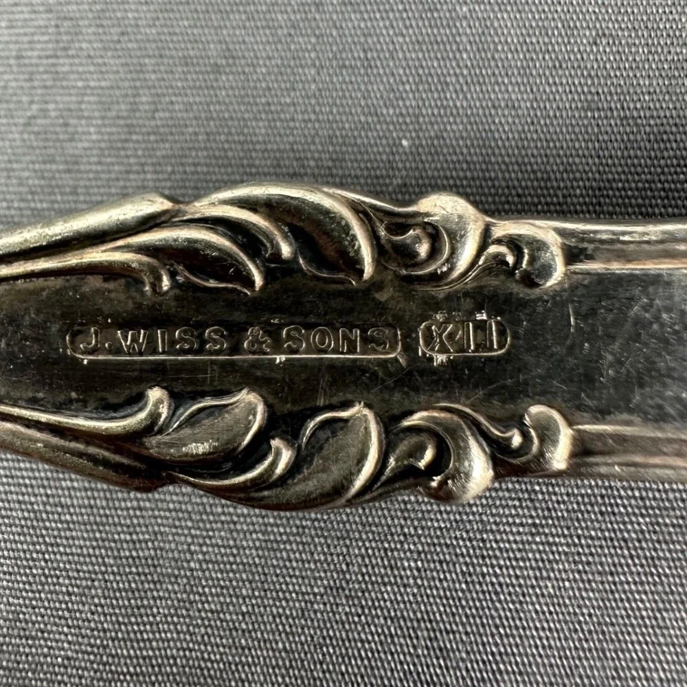 Holmes & Edwards Imperial 1904‎ Silverplate Berry Spoon Serving Spoon Monogram